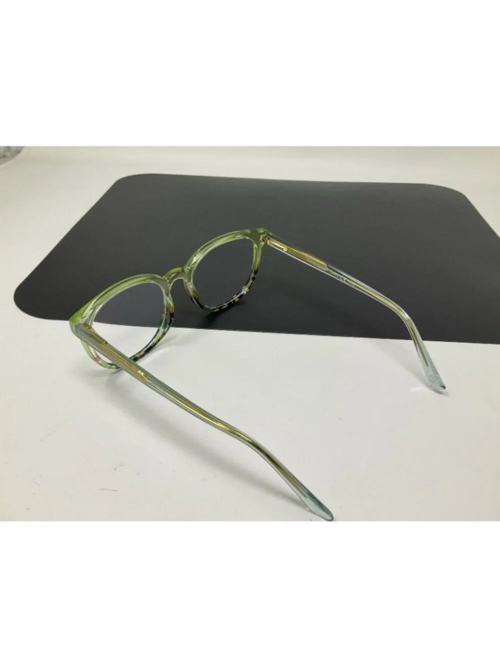 Peepers 3293 That's A Wrap Readers Blue Light Filter & Spring Hinges + 1.50